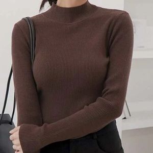 DAZY mockneck ribbed knit sweater